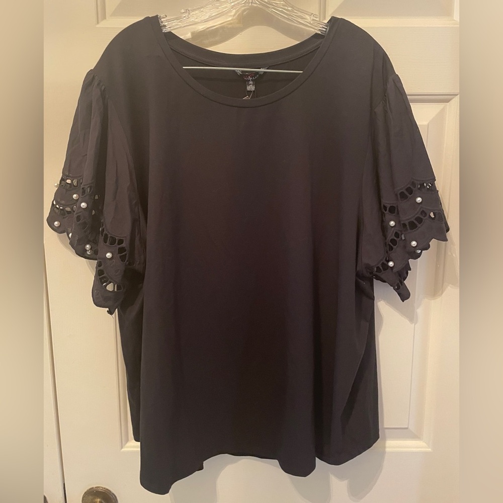 3X Black Blouse with eyelet/pearl sleeve Detail